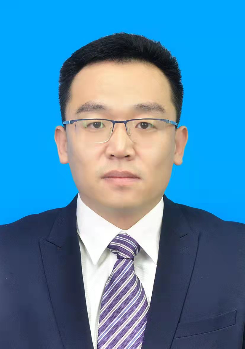 姓名:阚方浩职务:济南槐荫开发区党工委委员,管委会副主任(挂职)领导