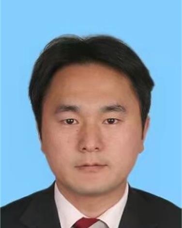 冯长城.jpg 冯长城.jpg