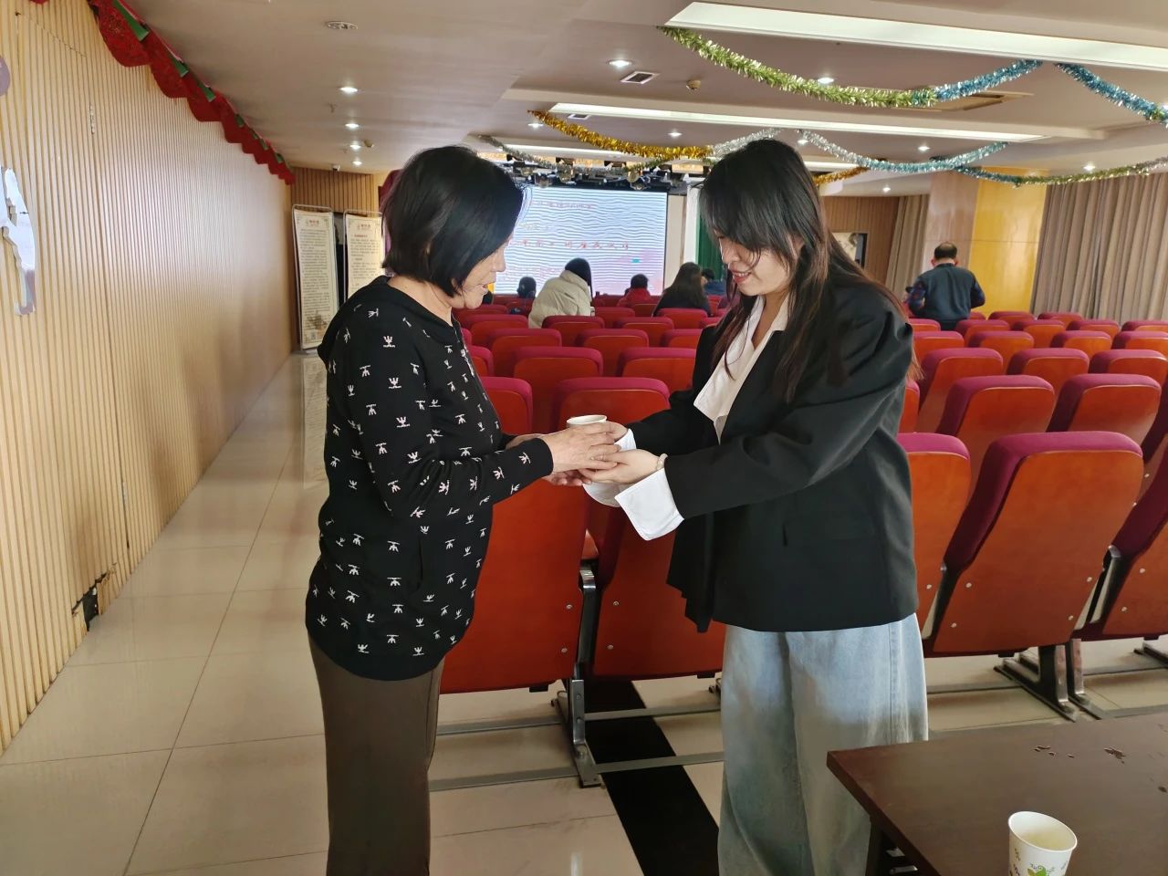 a5ca6638a084e54e1bf911fe097cd78c.jpg